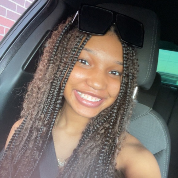 Meet your Posher, Tieajae - Picture 1 of 1